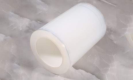 不（bú）同材料的PE保護膜其透明度也是有所不同?